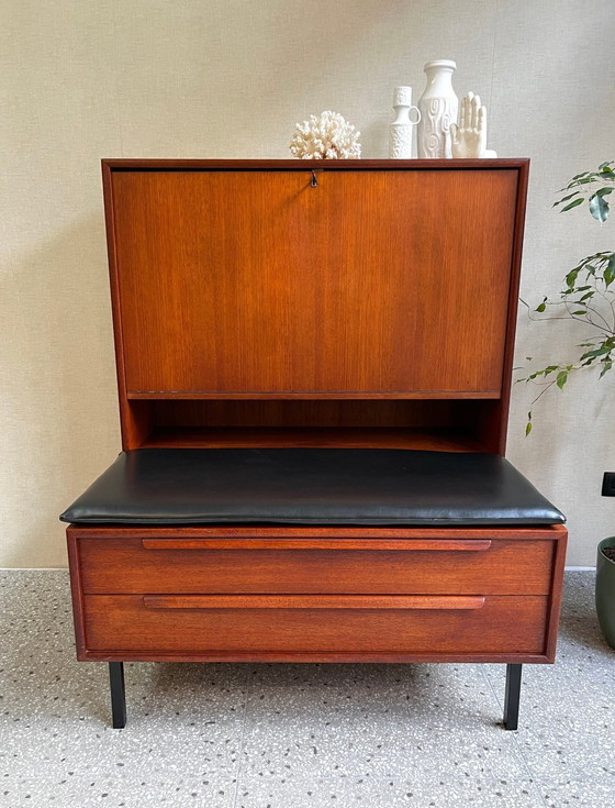 Image 1 of Buffet/armoire/meuble mural vintage