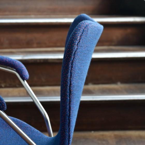 Image 1 of Fritz Hansen Schmetterlingsstuhl