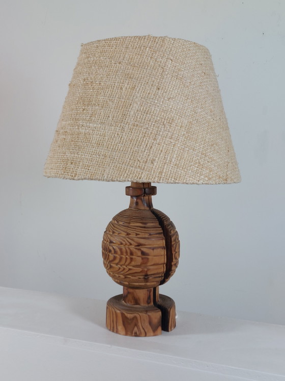 Image 1 of Zeldzame vintage tafellamp van grenenhout uit het midden van de vorige eeuw, Temde
