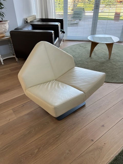 Leolux armchair
