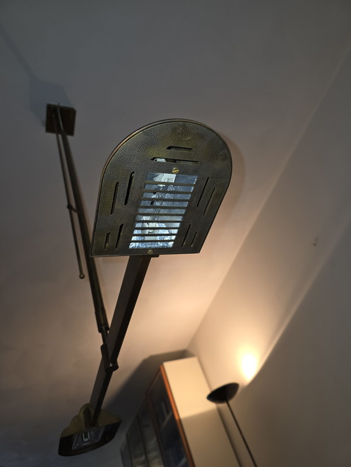 Bronze design lamp