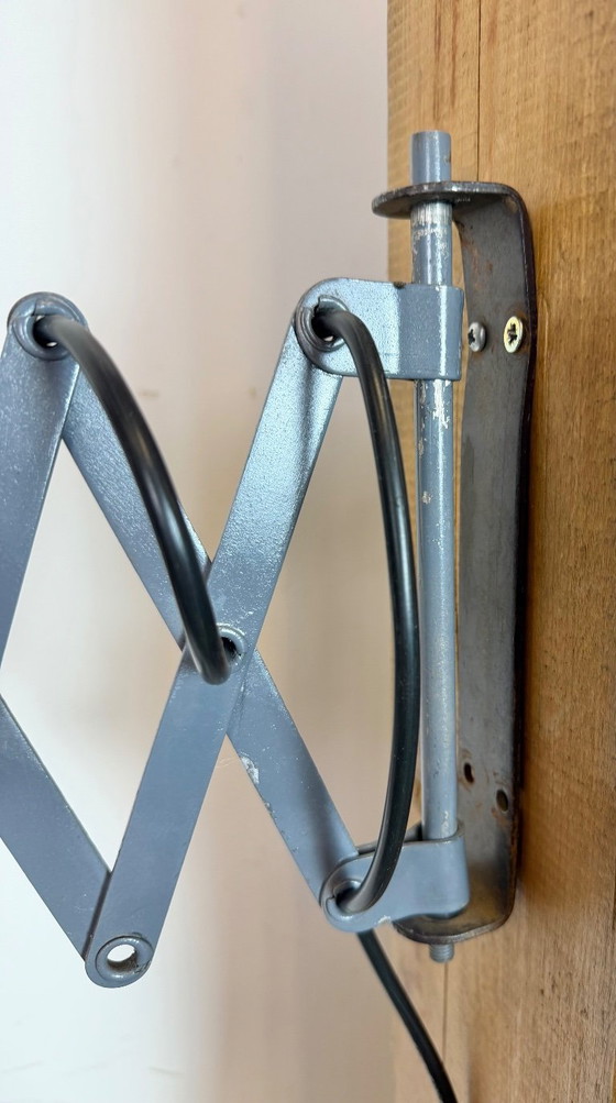 Image 1 of Zwarte industriële Sovjet-wandlamp in schaarvorm, jaren 60