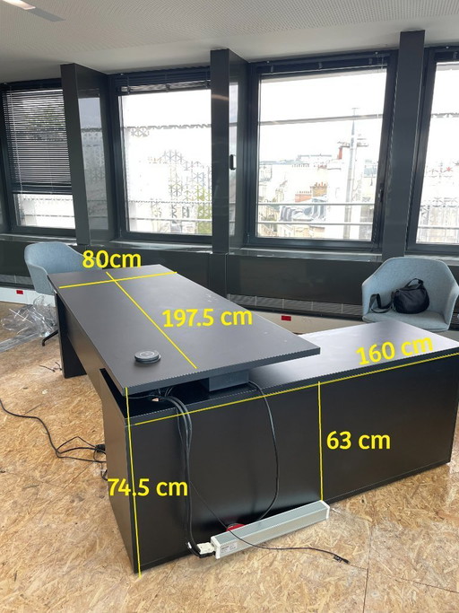 Escritorio esquinero KNOLL para trabajar sentado o de pie