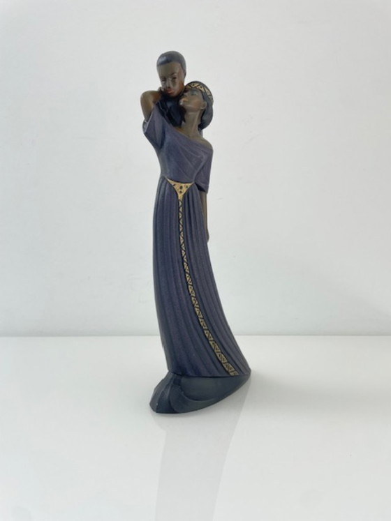 Image 1 of Enesco Mahogany Princess The Embrace 1994