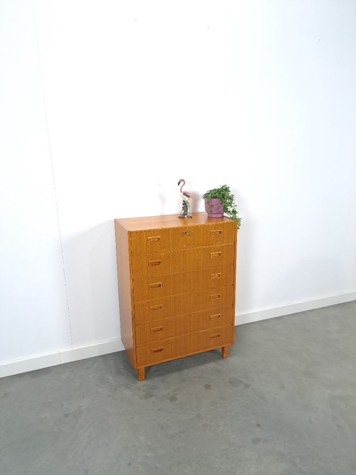 Ladekast met 6 diepe lades uit Zweden