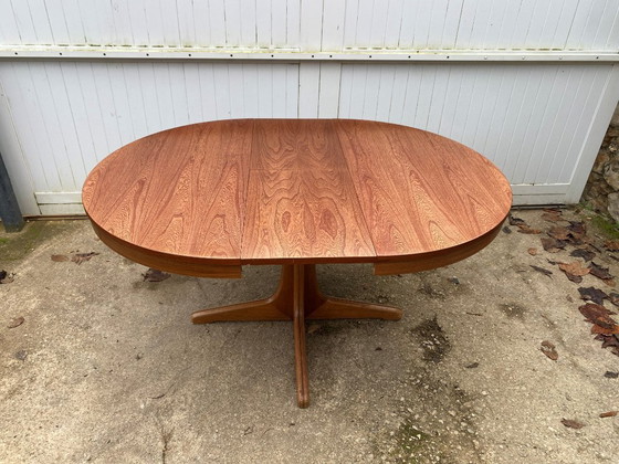 Image 1 of Scandinavian extendable round teak table, 115cm diameter, 152cm length, an70