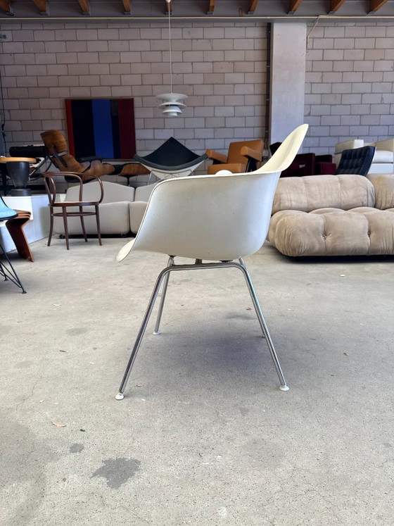 Silla Eames DAX de Herman Miller, fibra de vidrio. – Sillas de comedor, Metal, Chrome (photo 11 of 14)