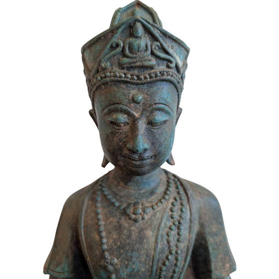 Khmer Lokeshvara (Avalokiteshvara) con kundika – bodhisattva in bronzo, lotto 150 – Sculture, Bronze (photo 9 of 10)