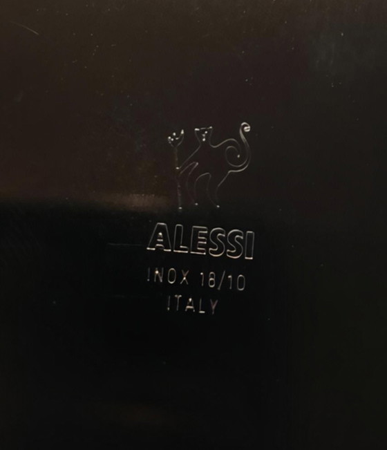 Image 1 of Raro porta torta Alessi “Running Man” di Mattia di Rosa – design italiano postmoderno in vetro e metallo