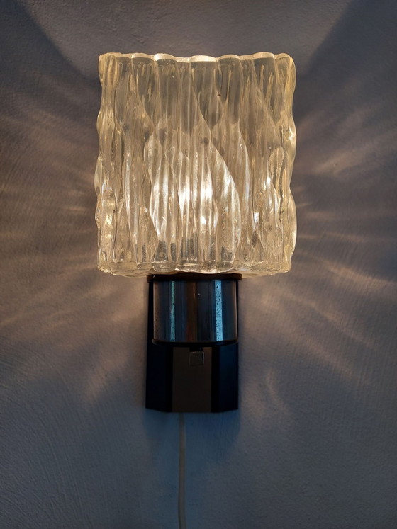 Vintage wall lamp from Philips 70s – Wall lights, Metal, Plastic (photo 6 of 6)