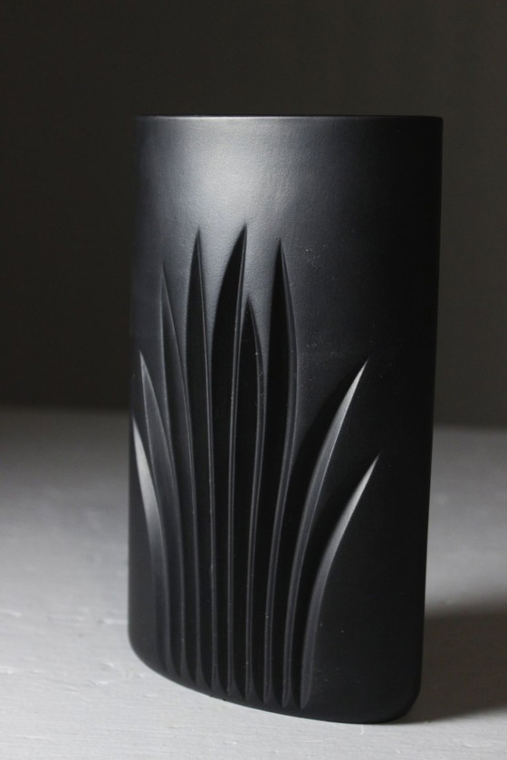 Claus Joseph Riedel & Rosenthal - Black Biscuit Porcelain Vase Op Art 1970s (photo 3 of 6)