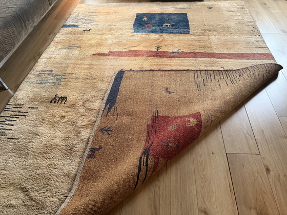 Image 1 of Tappeto in lana annodato a mano con design nomade minimalista – 283 × 215 cm