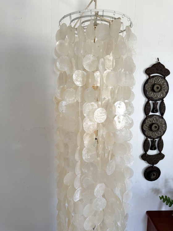 Image 1 of Lampada vintage XXL (200 cm) in conchiglia di capiz, Italia '80