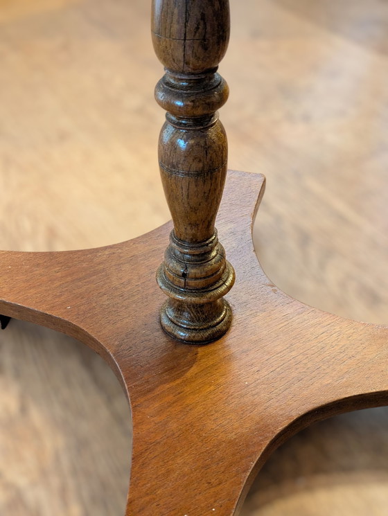 Image 1 of Tavolino ovale vintage