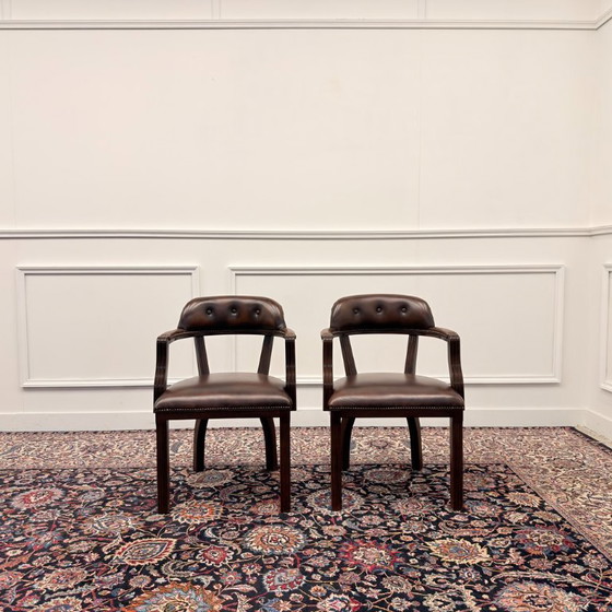 Juego de sillas de oficina Chesterfield inglesas – Sillones, Leather, Wood (photo 2 of 9)