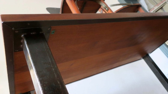 Image 1 of Brutalistische 6 Stühle und Esstisch aus Teakholz und patiniertem Stahl, 1960er Jahre