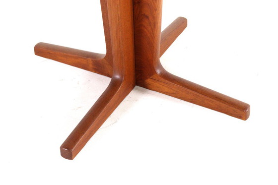 Image 1 of Round 2x extendable Danish design dining table vintage