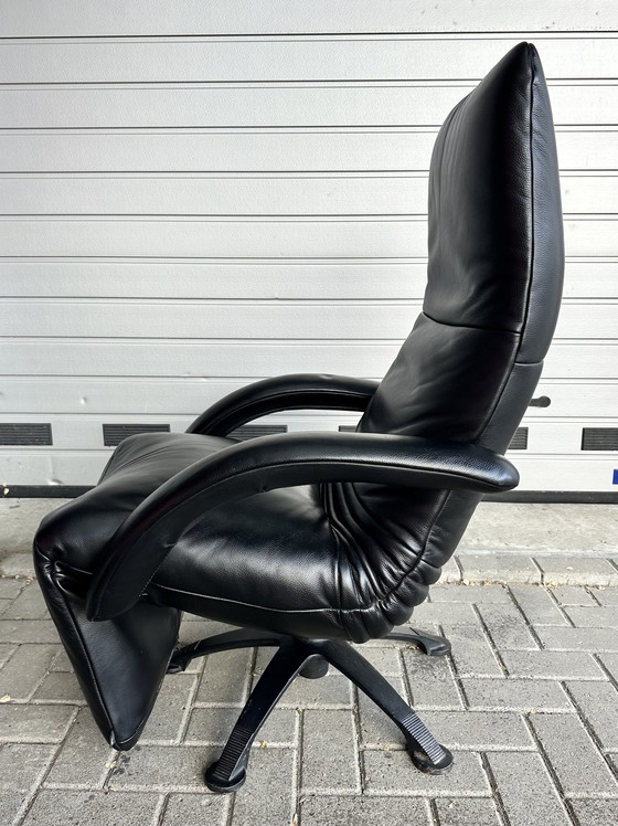 Image 1 of Sillón de diseño Jori Yoga