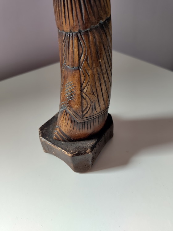 Image 1 of Statua asiatica in legno alta 33 cm