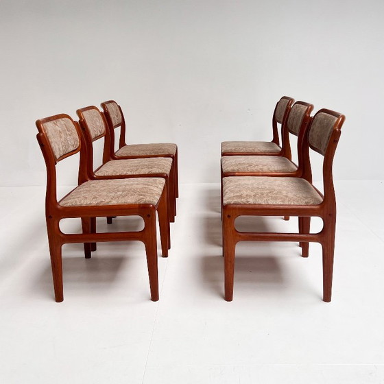 Set of 6 Danish Design Chairs by Johannes Andersen for Uldum, 1960s – Dining chairs, Wood (photo 7 of 17)