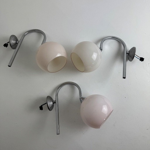 Set of 3 vintage 1960s opaline wall lights – wandlampen, Glass