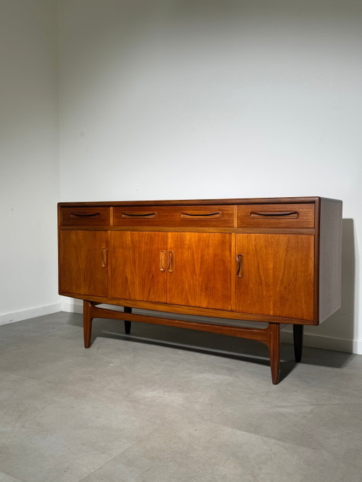 Victor B. Wilkins “Fresco” Teak Sideboard for G-Plan – 1960s – dressoirs