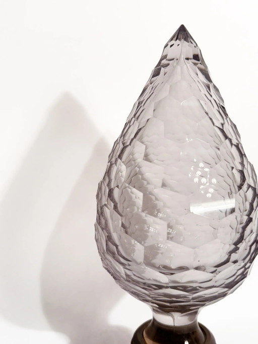 19th Century Bohemian Crystal Pine Cone Staircase Finial with Brass Base – decoratieve objecten (photo 2 of 6)