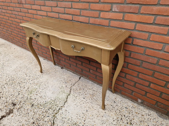 Image 1 of Goldener Beistelltisch