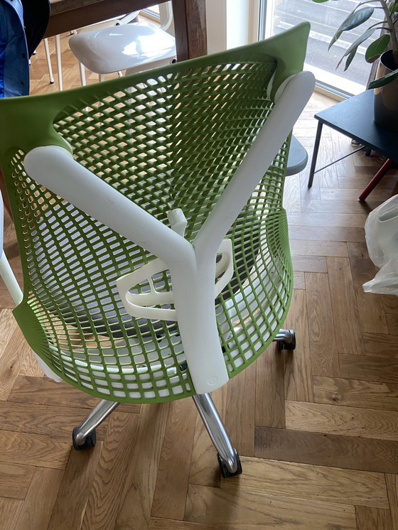 Image 1 of Sayl rug frame voor een Herman Miller bureaustoel