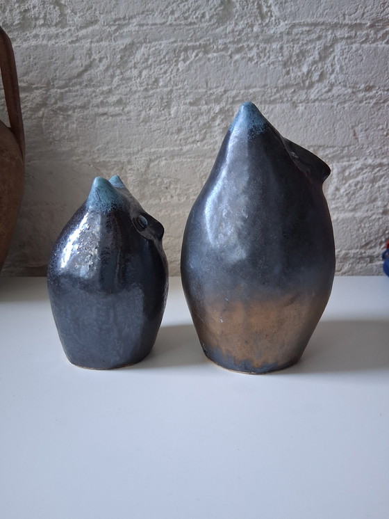 Image 1 of Keramische Zwiebeln in Anthrazitgrau mit hellblauen Akzenten, Künstler unbekannt