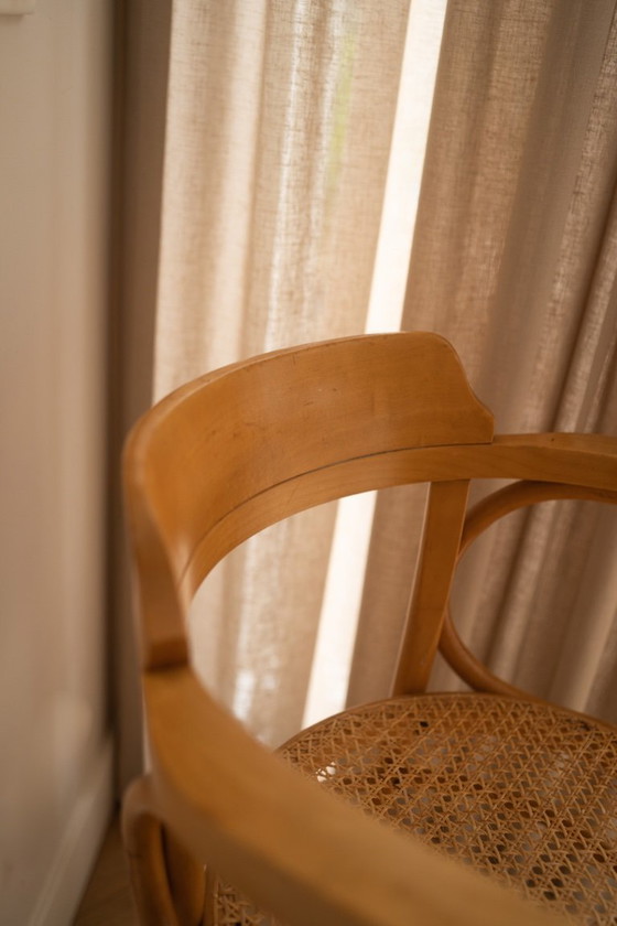 Image 1 of Chaise Thonet 233 réplique en bois courbé et sangles
