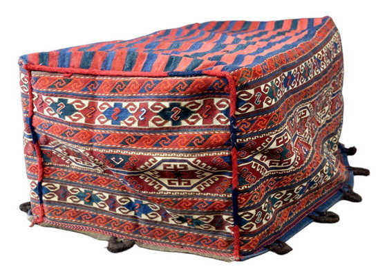 Image 1 of Mafrash, sorte de sac en tissu kilim (antique)