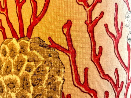 Image 1 of Vintage tafellamp met verlichte glazen voet.