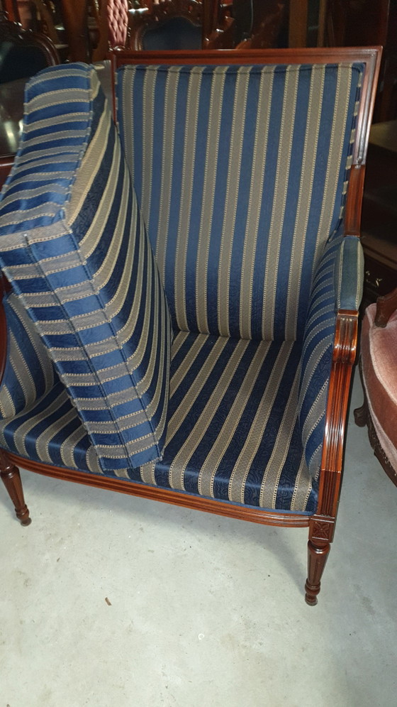 Image 1 of Fauteuil en bois de cerisier