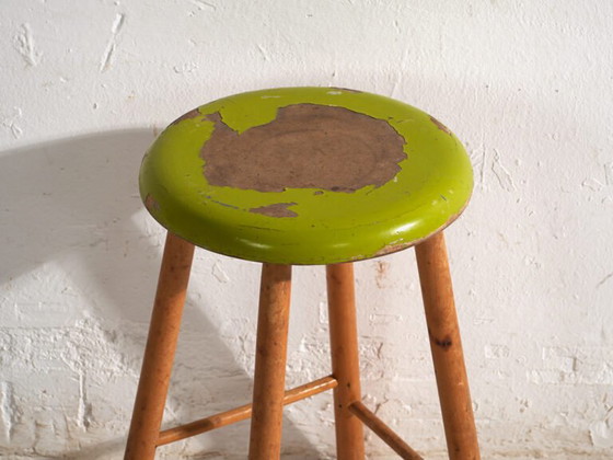 Antique wooden stool with round seat – Central Europe, circa 1950 – Rustic (photo 13 of 30)