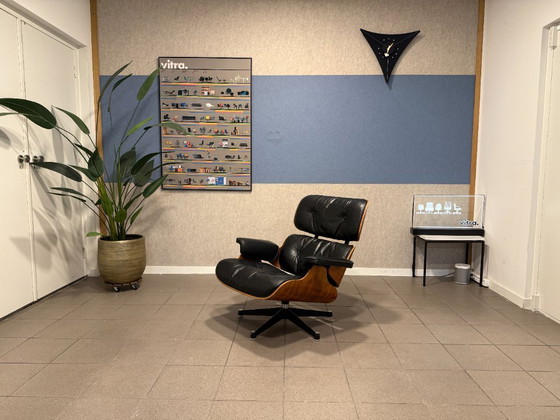 Image 1 of Herman Miller / Contura | Charles & Ray Eames | Lounge Chair & Ottoman | Rosewood & Black Leather | 1x Set