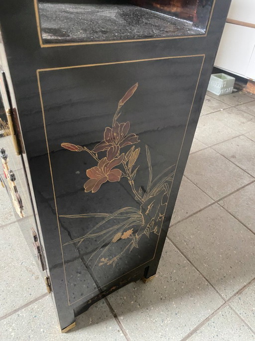 Mesa auxiliar china