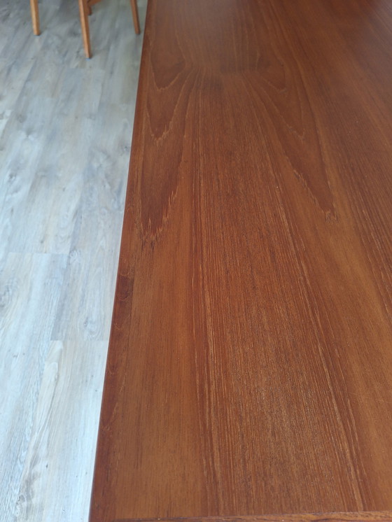 Image 1 of Table à manger danoise