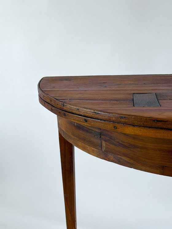 Image 1 of Table demi-lune en pin du XIXe siècle