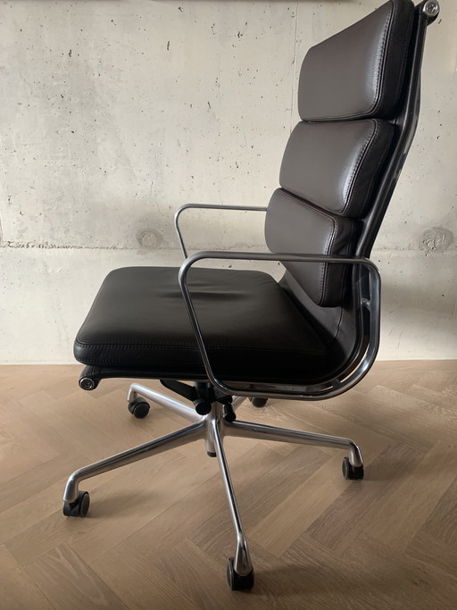 Eames Bürostuhl EA219 Premium-Leder Schokolade