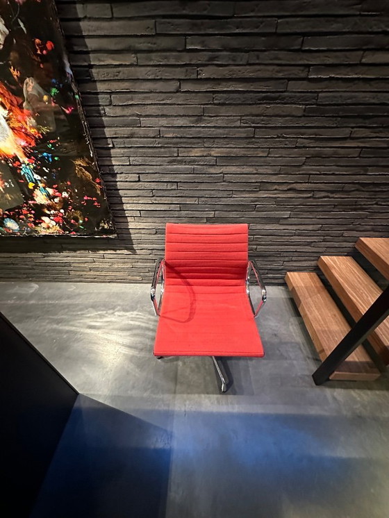 Image 1 of Vitra EA 108