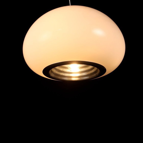 Image 1 of Außergewöhnliche „Schwarz-Weiß“-Pendelleuchte von Achille & Pier Giacomo Castiglioni für Flos – Makelloser Zustand – 1968
