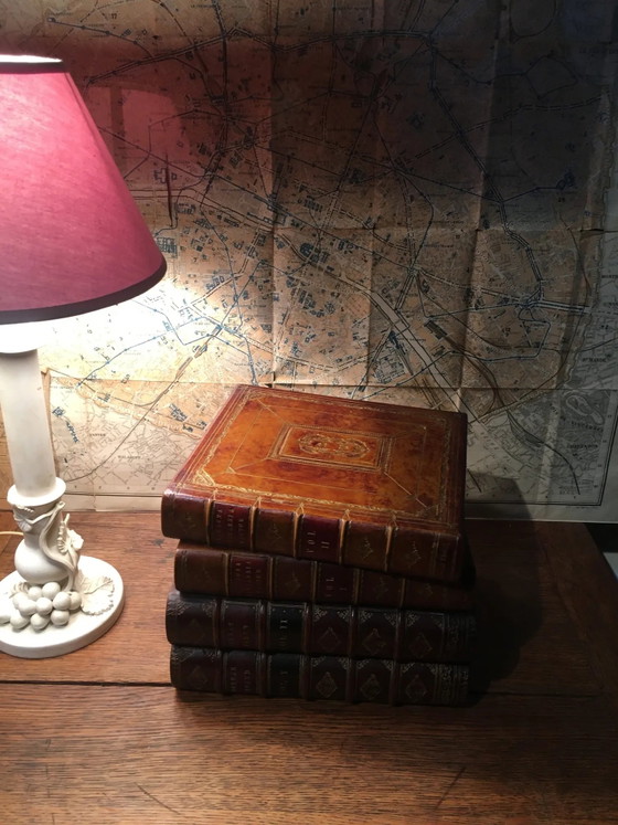 Stacked book ice bucket made of wood and leather – Bowls, Vintage (photo 8 of 13)