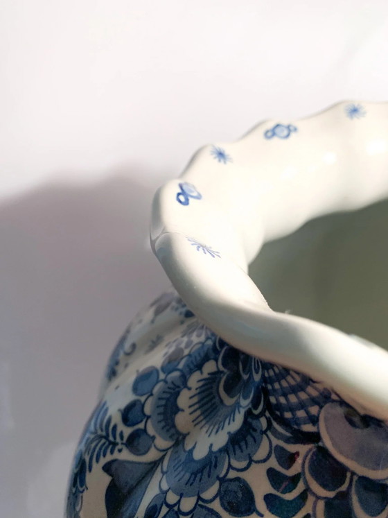 Vase en céramique Delft blanc et bleu des années 1920 (photo 8 of 8)