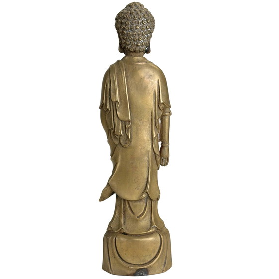 Antiker Bronze Amitabha Buddha mit Lotusknospe und Qing-Markierung auf der Unterseite. – Bildhauerei (photo 5 of 10)