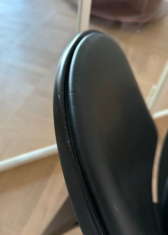 Image 1 of Carl Hansen & Søn CH07 Sedia a conchiglia