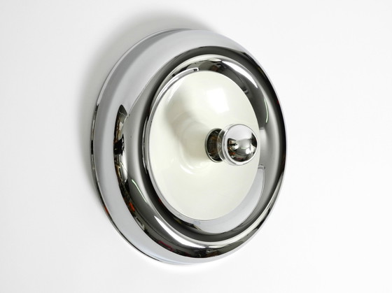 Image 1 of Ronde verchroomde plafond- of wandlamp uit Italië | origineel Mid Century space age ontwerp