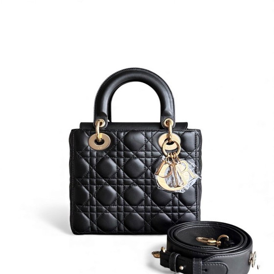 Image 1 of DIOR LADY SMALL - CANNAGE LAMMLEDER SCHWARZ GOLDENE BESCHLÄGE