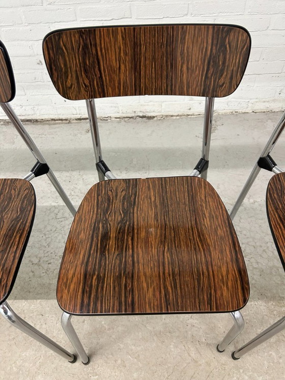 Image 1 of Table vintage en Formica avec chaises