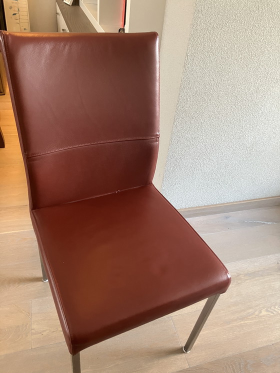 Image 1 of 8 bordeauxrote Ledersessel